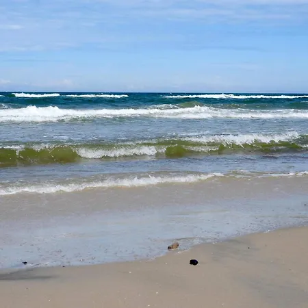 6 Person In Brovst-by Traum *